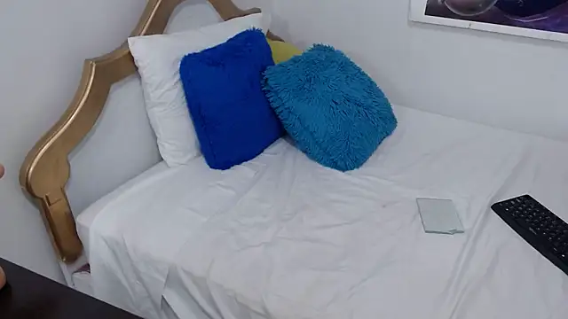 emiliaa hot online show from 02.14.25