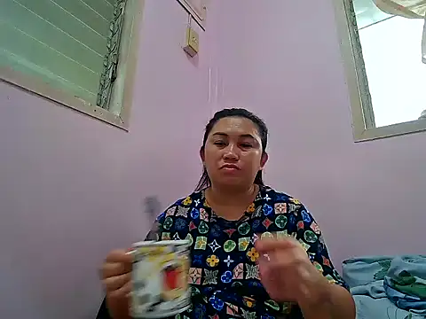 Snapshot of LalaiAsian chatting on 10.05.25 LalaiAsian online show from 10.05.25