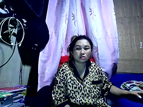 Snapshot of LalaiAsian chatting on 06.19.26 LalaiAsian online show from 06.19.26