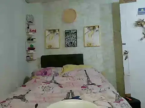 Hebefemme online show from 04.03.26