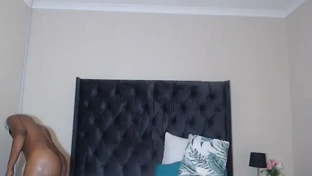 Sexynaughty Gal online show from 12.17.24