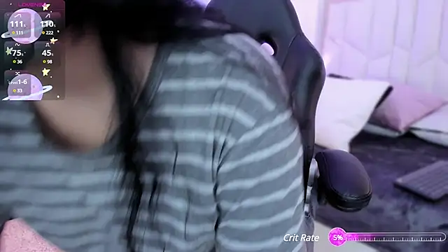 Snapshot of io_chie_ chatting on 02.05.25 io chie online show from 02.05.25