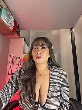 Snapshot of AsianMilfSheryl chatting on 04.09.26 AsianMilfSheryl online show from 04.09.26