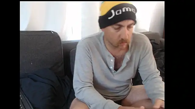 Snapshot of whiskyjane69 chatting on 09.10.25 whiskyjane69 online show from 09.10.25