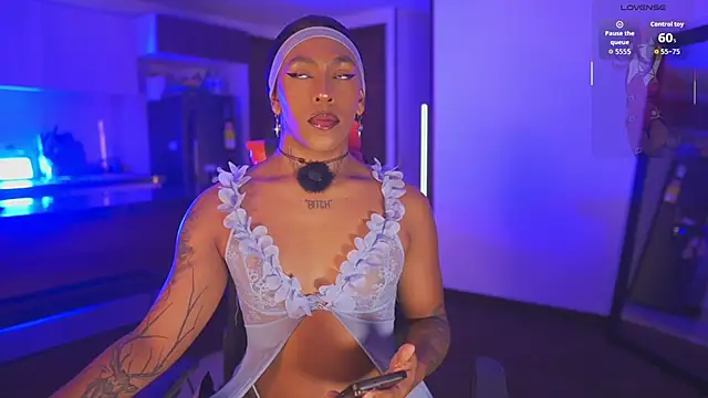 AmberRaus online show from 01.08.26