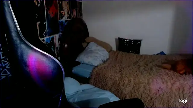 Snapshot of JINX_26 chatting on 12.31.24 JINX 26 online show from 12.31.24