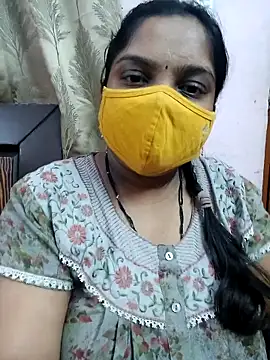 Snapshot of lovely-latha chatting on 02.14.25 lovely-latha online show from 02.14.25