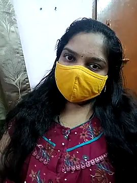 Snapshot of lovely-latha chatting on 02.19.25 lovely-latha online show from 02.19.25