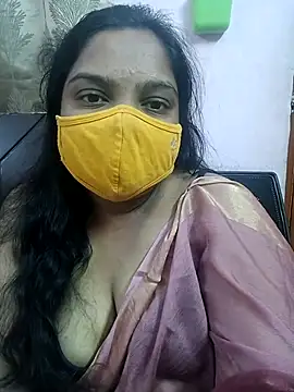 Snapshot of lovely-latha chatting on 03.19.25 lovely-latha online show from 03.19.25