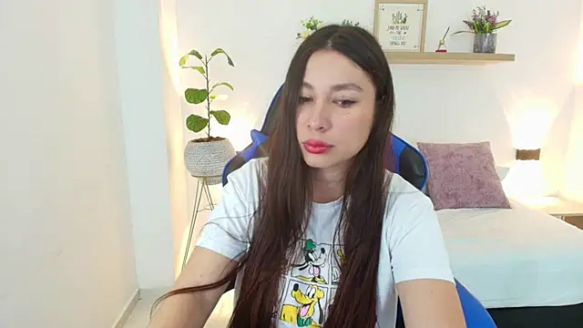 Snapshot of bella_99_ chatting on 05.02.26 bella 99 online show from 05.02.26