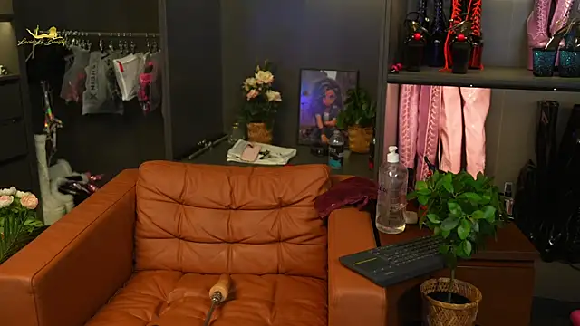 lacie le beauty online show from 01.13.25