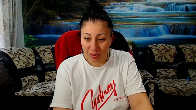 MoistMady online show from 03.31.26