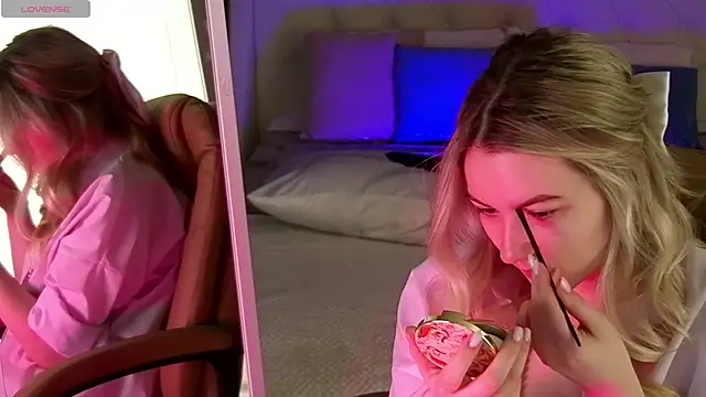 elinanortas online show from 03.05.25