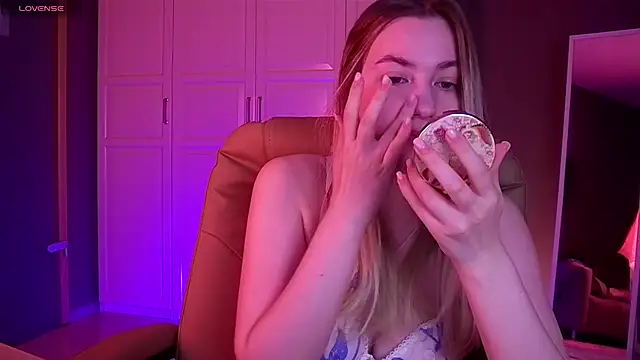 elinanortas online show from 09.12.25