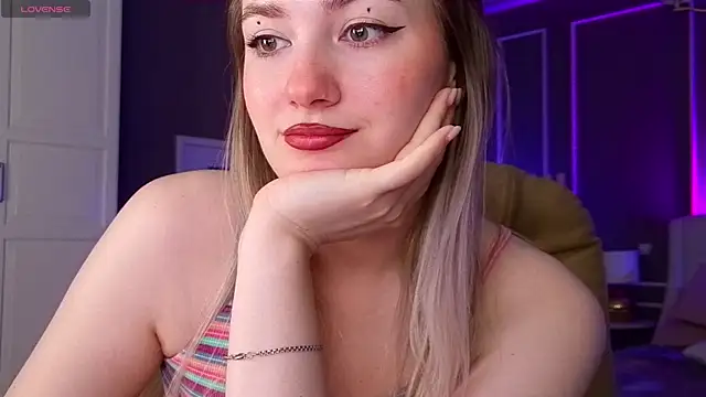 elinanortas online show from 11.08.25