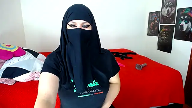 evelyn  salah online show from 12.08.24