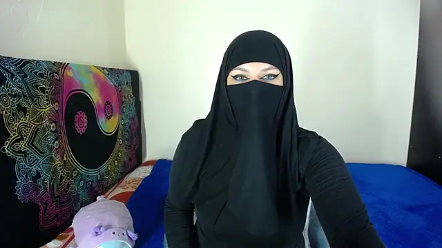 evelyn  salah online show from 04.14.26