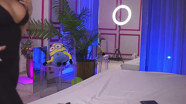 Snapshot of AshleySinn chatting on 01.15.25 AshleySinn online show from 01.15.25