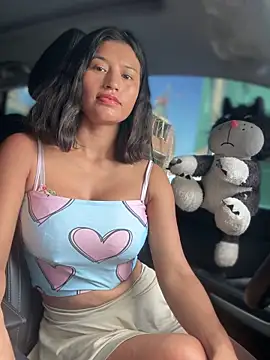 Snapshot of sexi_noemi chatting on 11.01.25 sexi noemi online show from 11.01.25