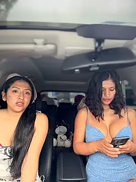 Snapshot of sexi_noemi chatting on 11.21.25 sexi noemi online show from 11.21.25