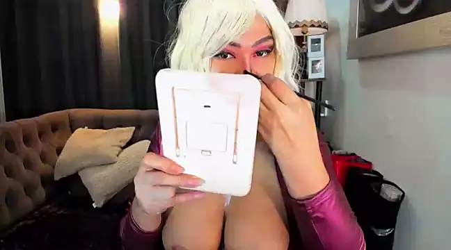 AsianHotieTS online show from 02.15.25