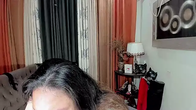 AsianHotieTS online show from 11.30.25