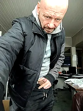 Snapshot of wilkalfa chatting on 02.18.26 wilkalfa online show from 02.18.26