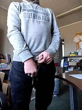 Snapshot of wilkalfa chatting on 02.27.26 wilkalfa online show from 02.27.26