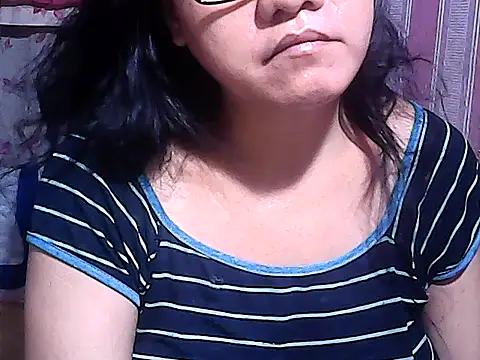 sweetsosie18 online show from 11.21.25