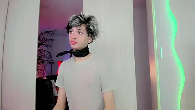 Snapshot of Sweet_Jack1 chatting on 10.04.25 Sweet Jack1 online show from 10.04.25