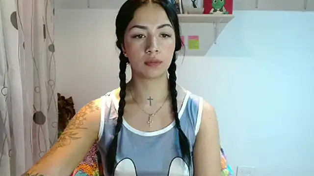 Snapshot of MadisonCambel chatting on 12.27.24 MadisonCambel online show from 12.27.24