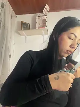 Snapshot of MadisonCambel chatting on 03.17.25 MadisonCambel online show from 03.17.25