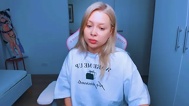 MonaLauu online show from 12.05.24