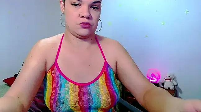 luchiana hott21 online show from 01.21.25