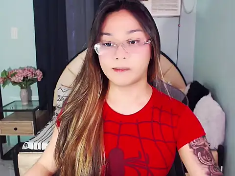 Snapshot of WeezyBabyXoxo chatting on 10.23.25 WeezyBabyXoxo online show from 10.23.25