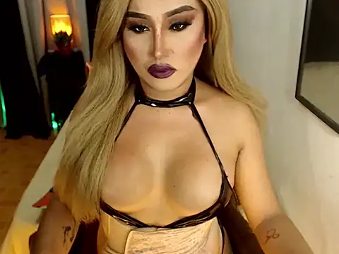 MISTRESS OF EVILCUMxx online show from 01.28.25