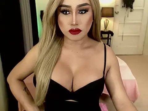 MISTRESS OF EVILCUMxx online show from 03.08.25