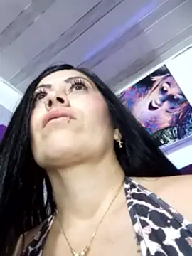 Snapshot of Tania_mature chatting on 04.25.26 Tania mature online show from 04.25.26