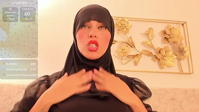 Snapshot of hanajameela chatting on 02.14.25 hanajameela online show from 02.14.25