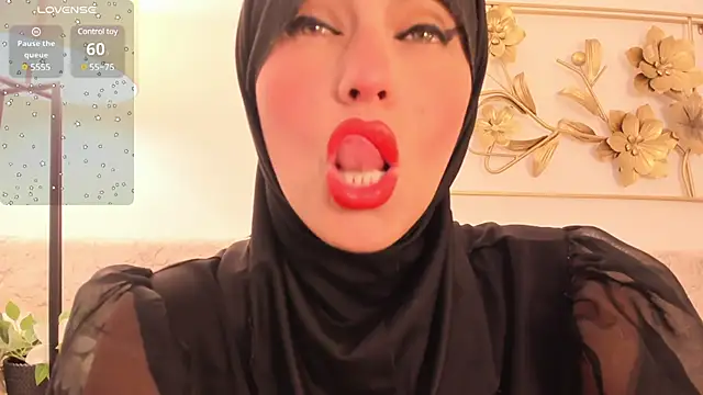 Snapshot of hanajameela chatting on 02.26.25 hanajameela online show from 02.26.25