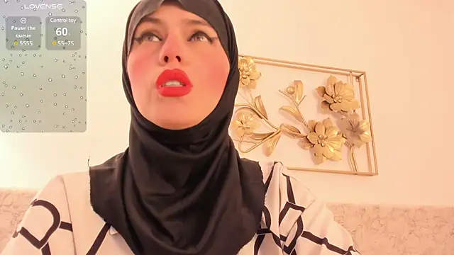 Snapshot of hanajameela chatting on 03.05.25 hanajameela online show from 03.05.25