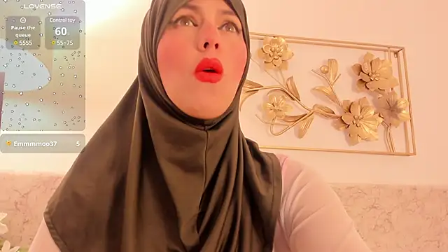 Snapshot of hanajameela chatting on 03.18.25 hanajameela online show from 03.18.25