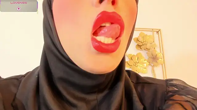 Snapshot of hanajameela chatting on 09.10.25 hanajameela online show from 09.10.25