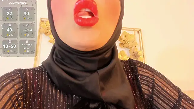 Snapshot of hanajameela chatting on 09.29.25 hanajameela online show from 09.29.25