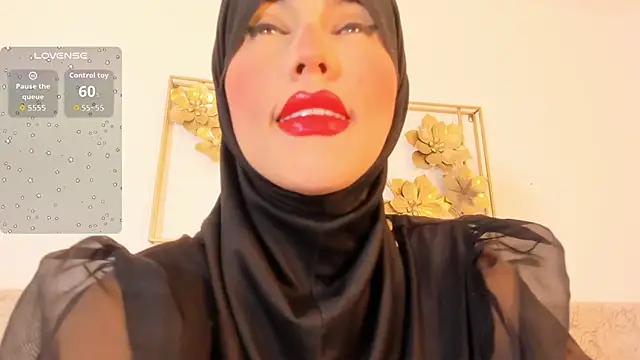 Snapshot of hanajameela chatting on 10.30.25 hanajameela online show from 10.30.25