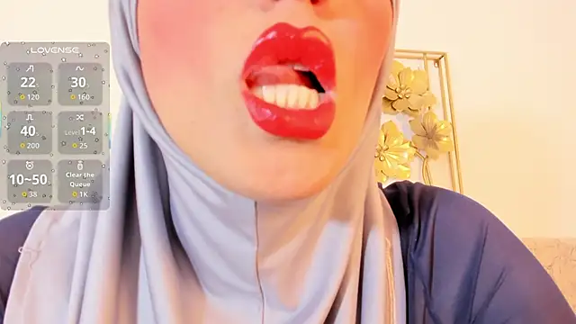 Snapshot of hanajameela chatting on 11.04.25 hanajameela online show from 11.04.25