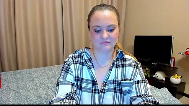 AlanaBrox online show from 12.03.24