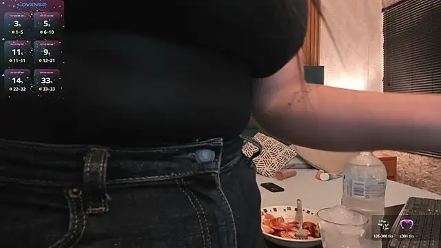 Kareena chopra online show from 10.22.25