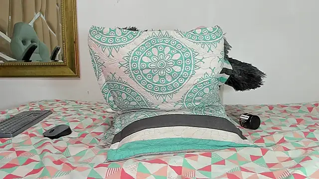 Snapshot of naia_blessed chatting on 02.01.25 naia blessed online show from 02.01.25