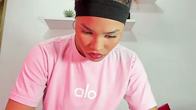 Snapshot of naia_blessed chatting on 03.05.25 naia blessed online show from 03.05.25